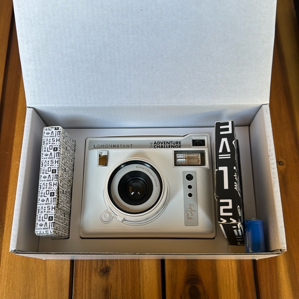 LOMOS ADVENTURE CHALLENGE CAMERA